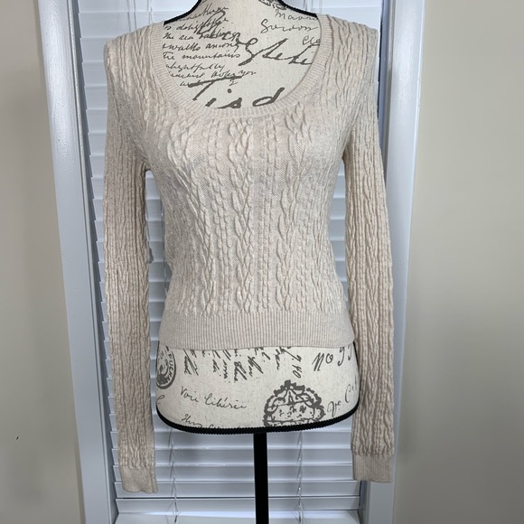 Free People Tops - Free people form fitting cream sweatshirt